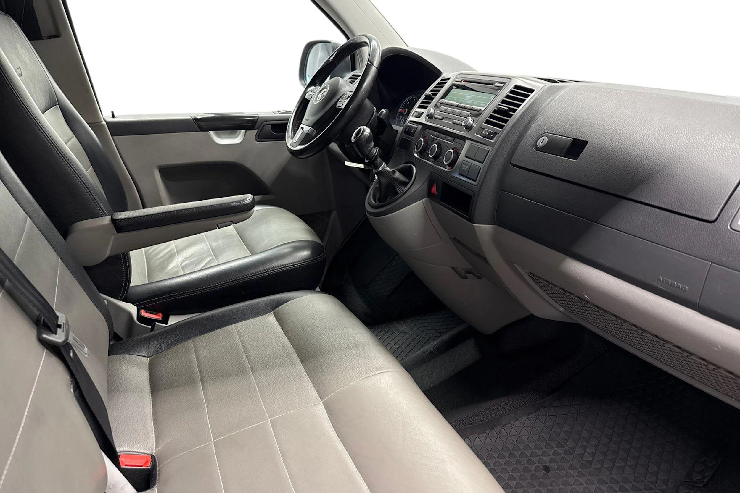 Valkoinen Volkswagen TRANSPORTER 2014 kuva 11.