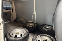 Valkoinen Volkswagen TRANSPORTER 2014 kuva 13.
