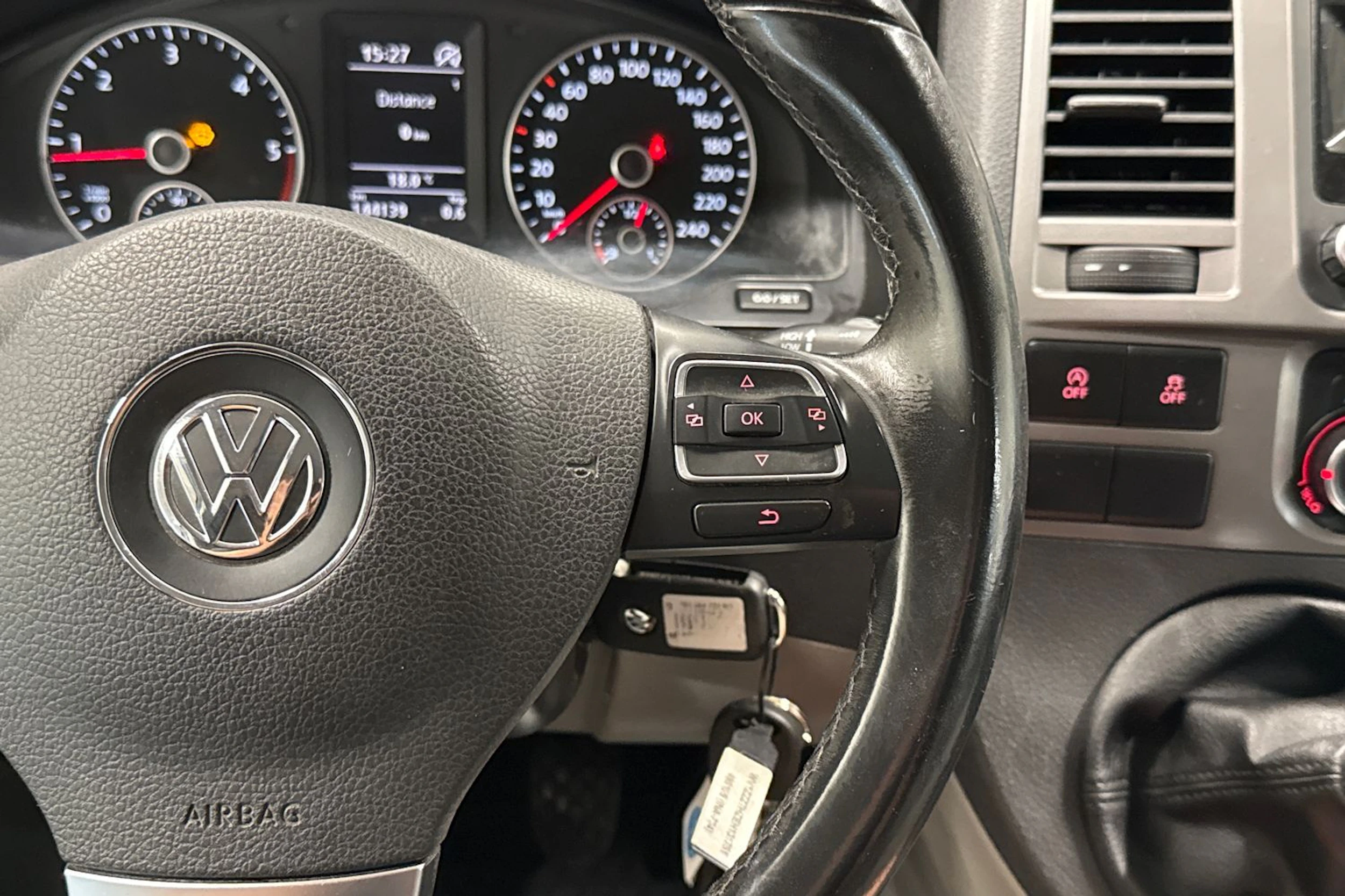 Valkoinen Volkswagen TRANSPORTER 2014 kuva 21.