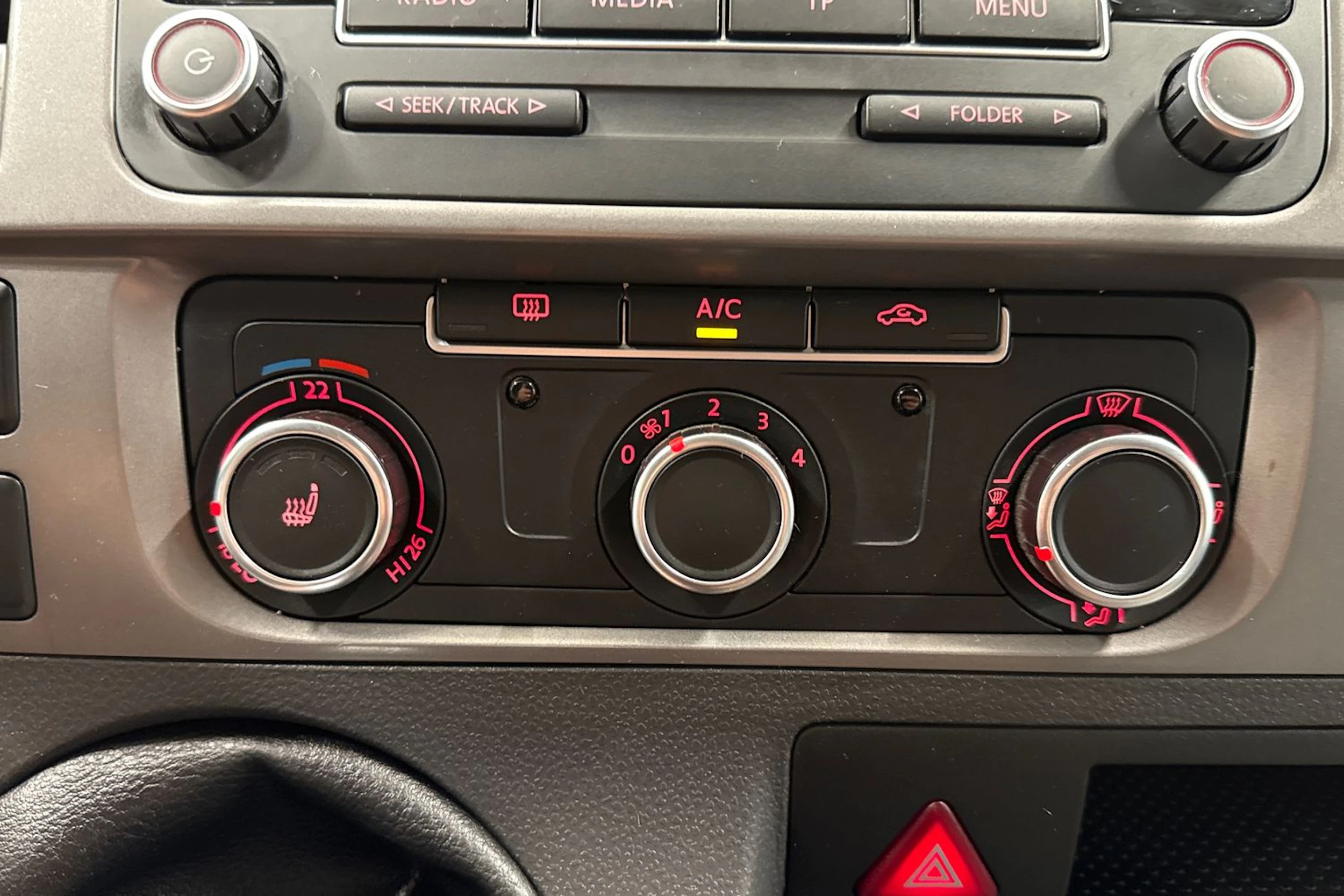 Valkoinen Volkswagen TRANSPORTER 2014 kuva 25.