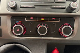 Valkoinen Volkswagen TRANSPORTER 2014 kuva 25.