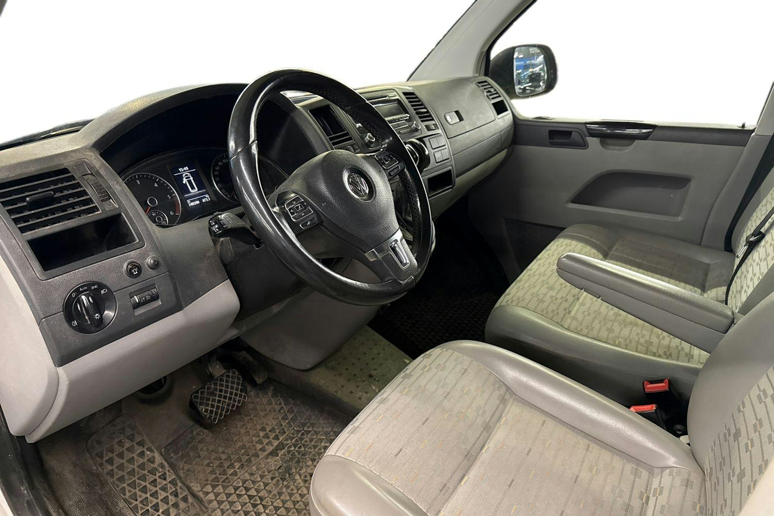 valkoinen Volkswagen Transporter 2014 kuva 4.