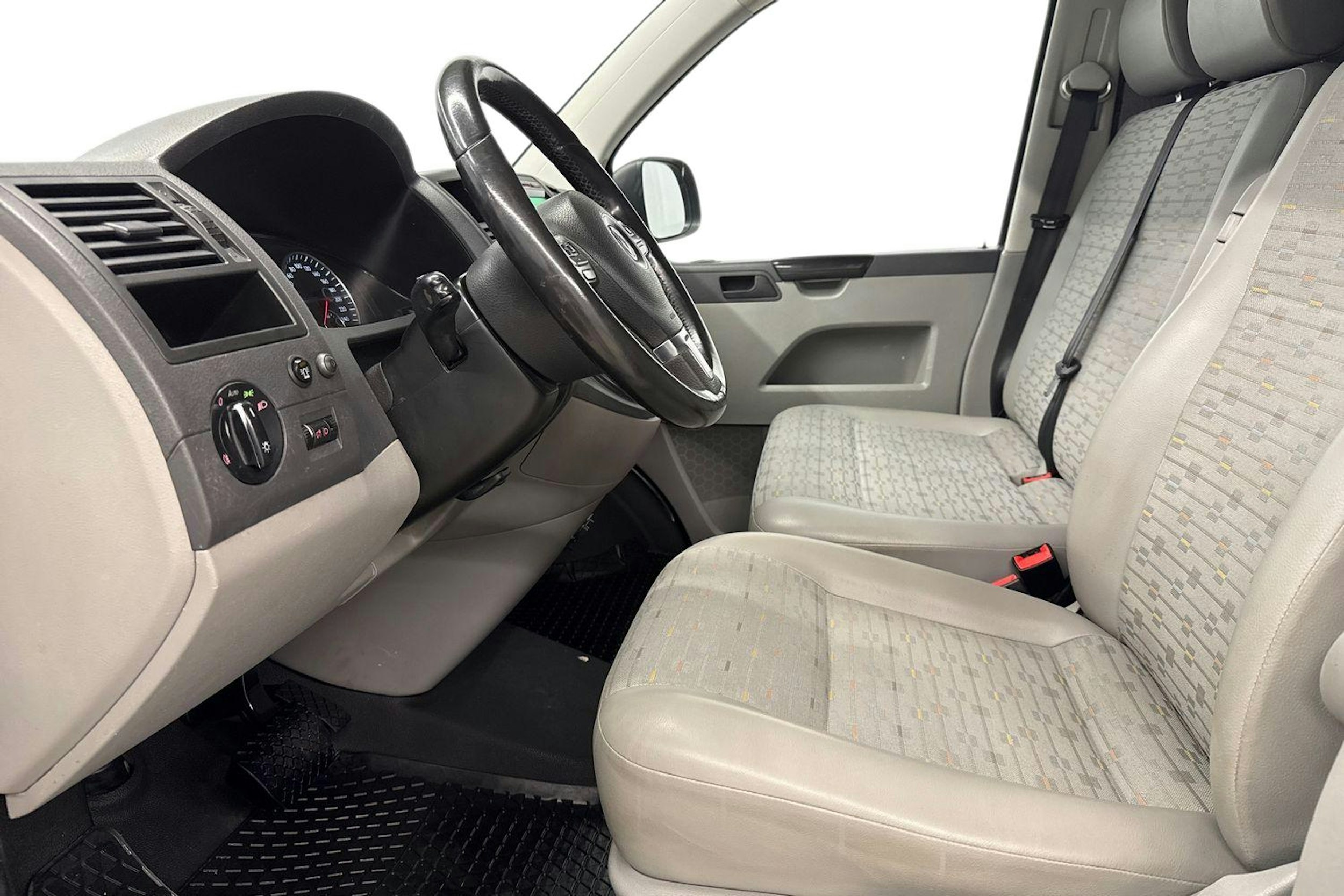 valkoinen Volkswagen Transporter 2014 kuva 8.