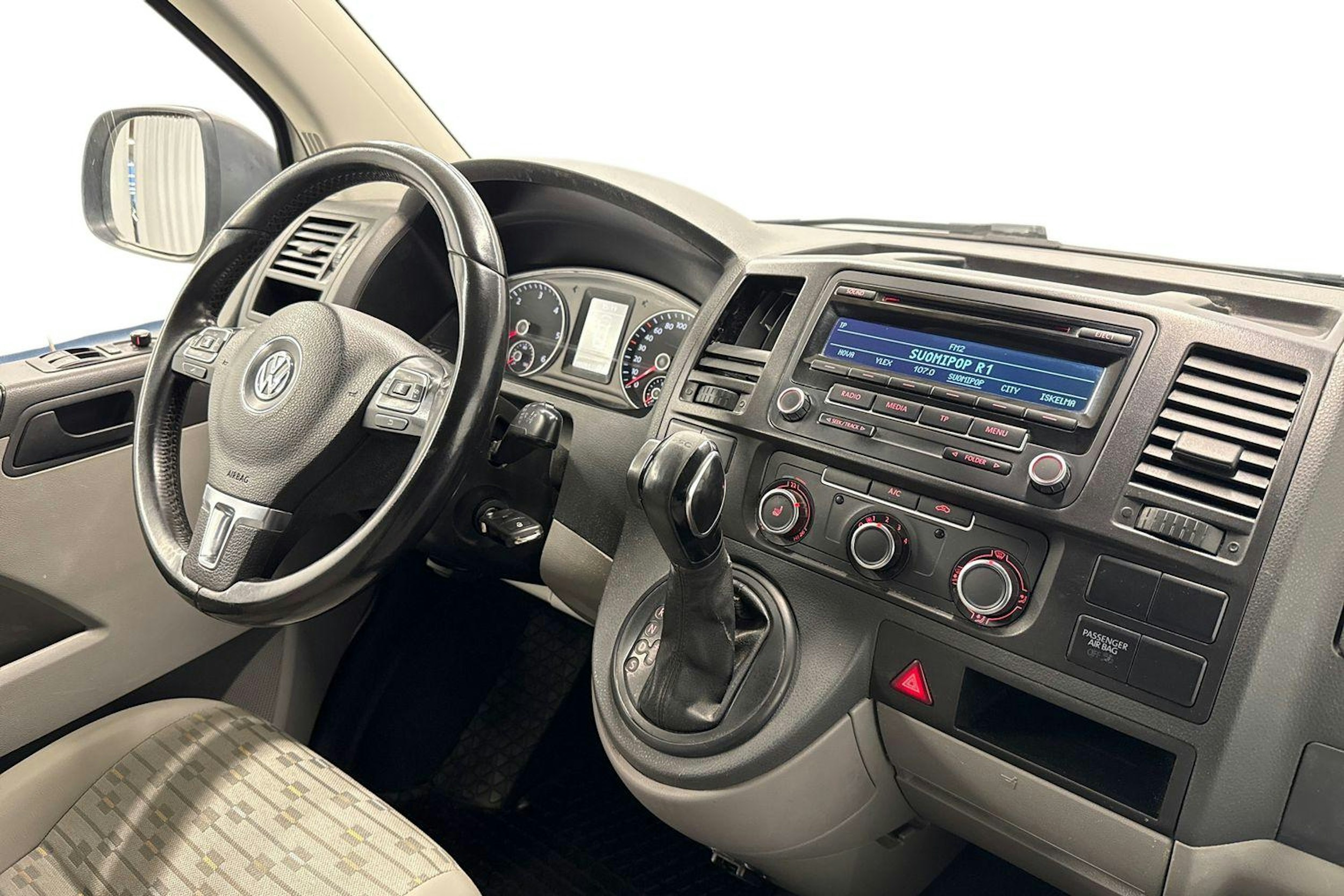 valkoinen Volkswagen Transporter 2014 kuva 11.