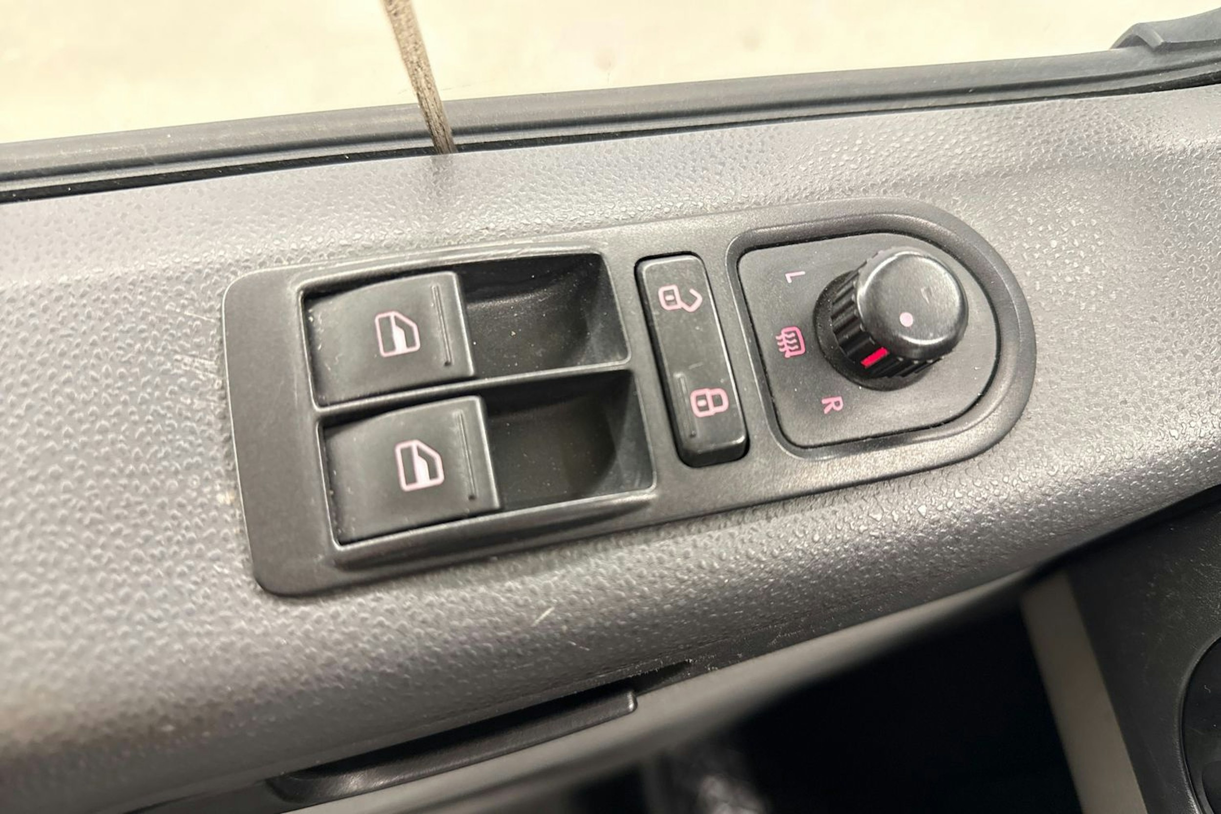 valkoinen Volkswagen Transporter 2014 kuva 19.