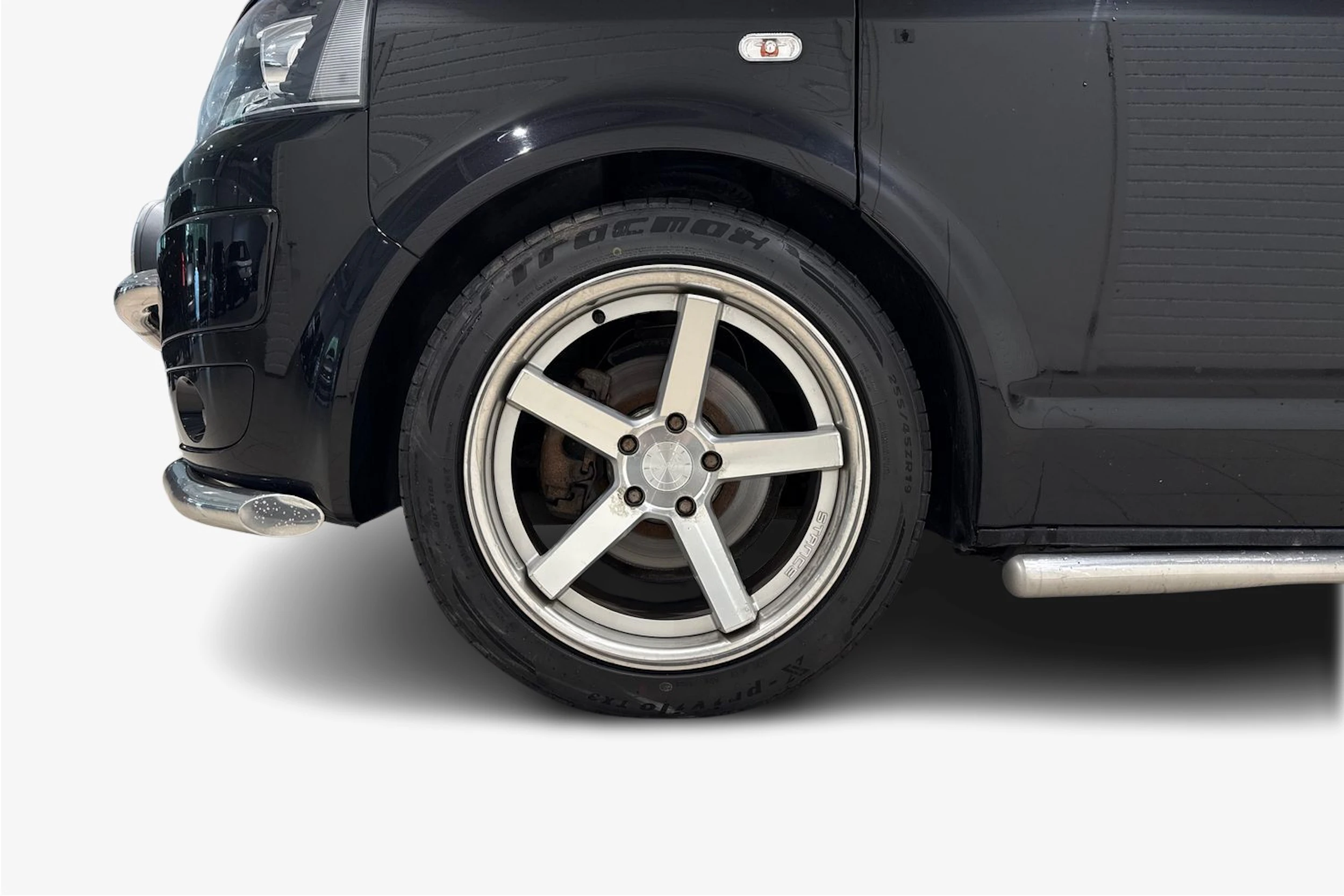 Musta Volkswagen TRANSPORTER 2015 kuva 12.