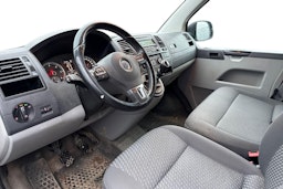 valkoinen Volkswagen Transporter 2015 kuva 3.