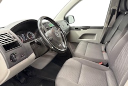 valkoinen Volkswagen Transporter 2015 kuva 8.