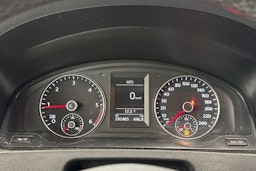 valkoinen Volkswagen Transporter 2015 kuva 17.