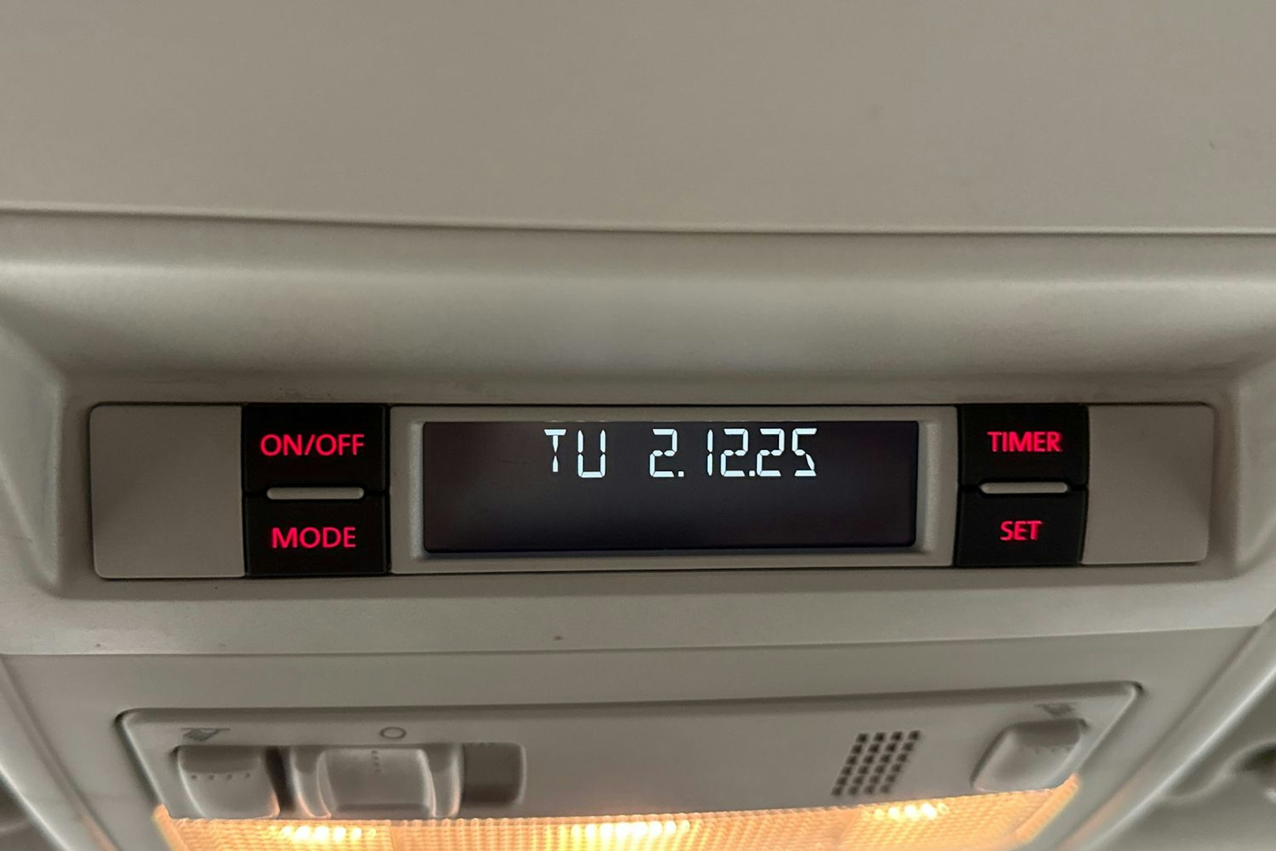 valkoinen Volkswagen Transporter 2015 kuva 22.