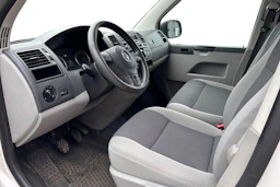 valkoinen Volkswagen Transporter 2015 kuva 3.