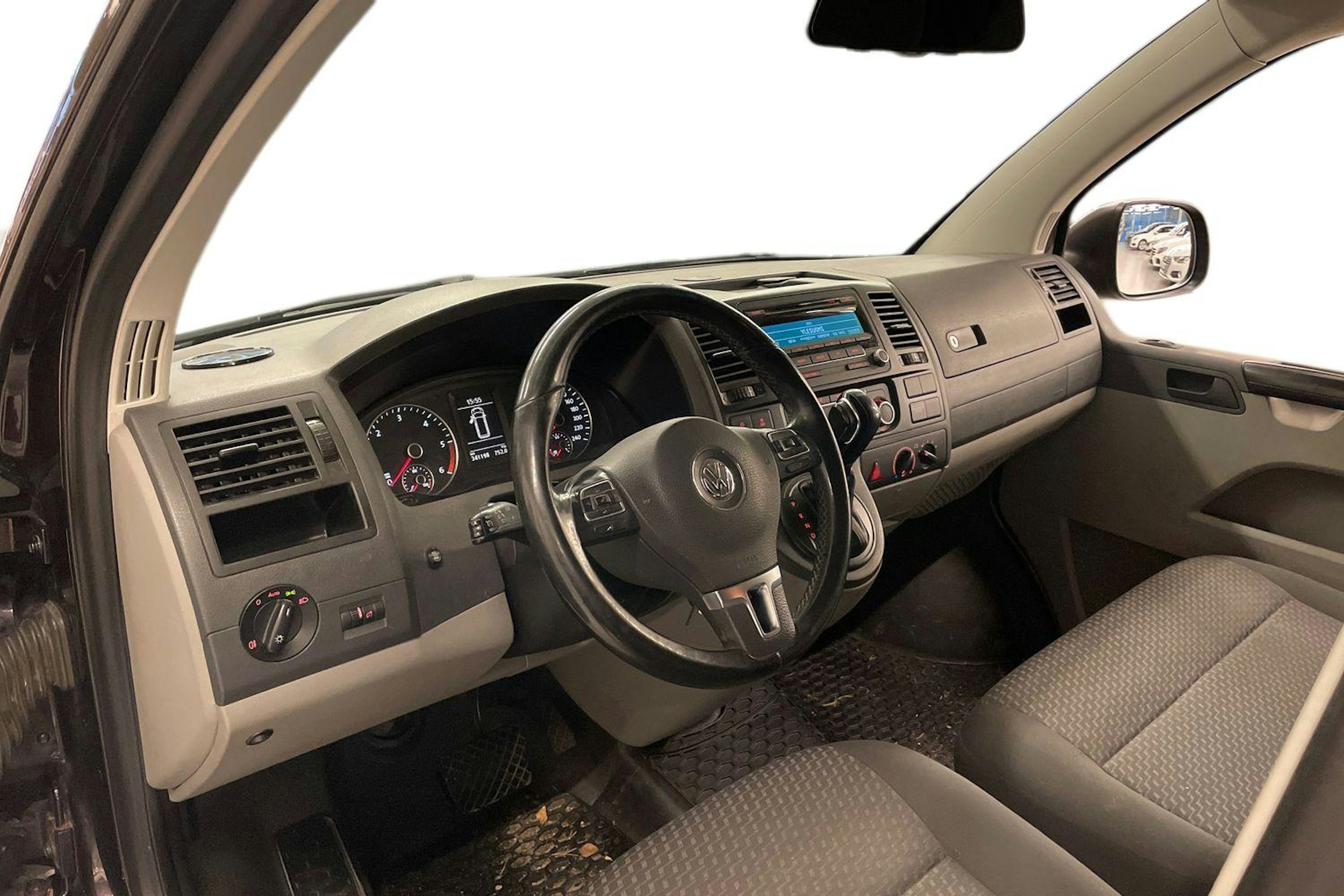 Violetti Volkswagen TRANSPORTER 2015 kuva 3.