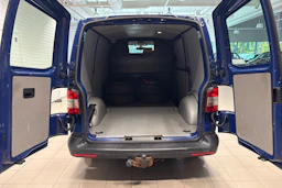 sininen Volkswagen Transporter 2015 kuva 16.