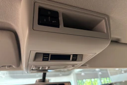 sininen Volkswagen Transporter 2015 kuva 21.