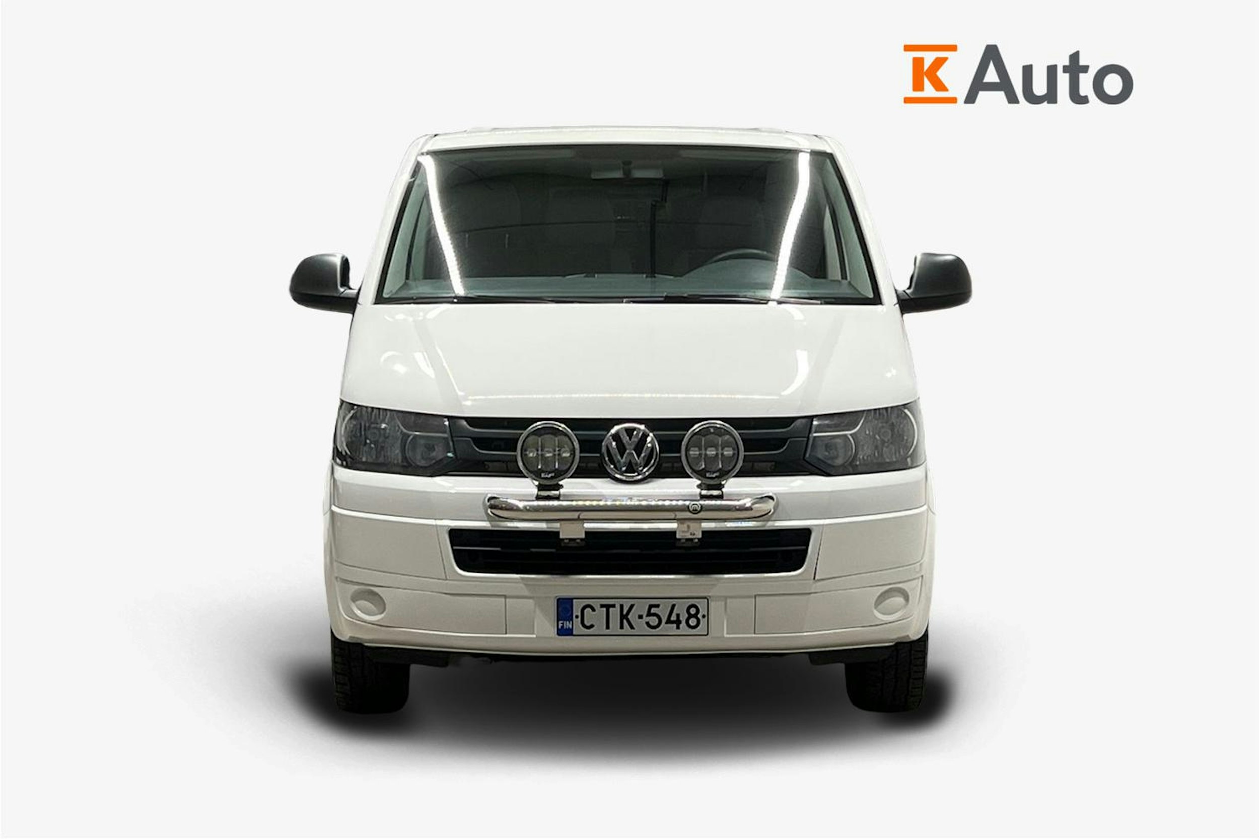 Valkoinen Volkswagen Transporter 2015 kuva 4.
