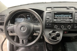Valkoinen Volkswagen Transporter 2015 kuva 7.