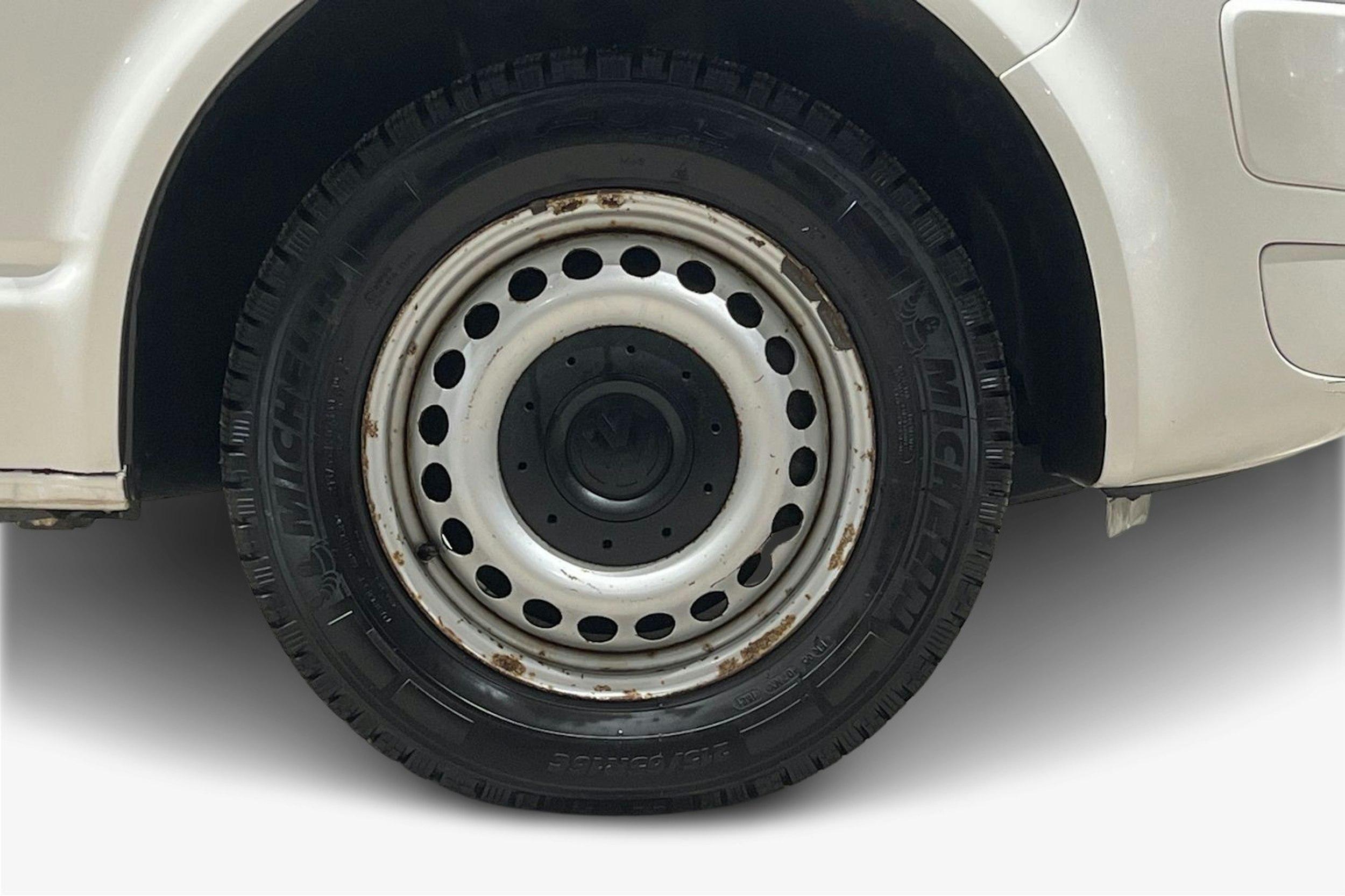 Valkoinen Volkswagen Transporter 2015 kuva 9.