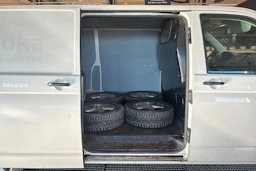 valkoinen Volkswagen Transporter 2015 kuva 4.