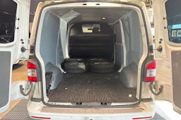 valkoinen Volkswagen Transporter 2015 kuva 5.