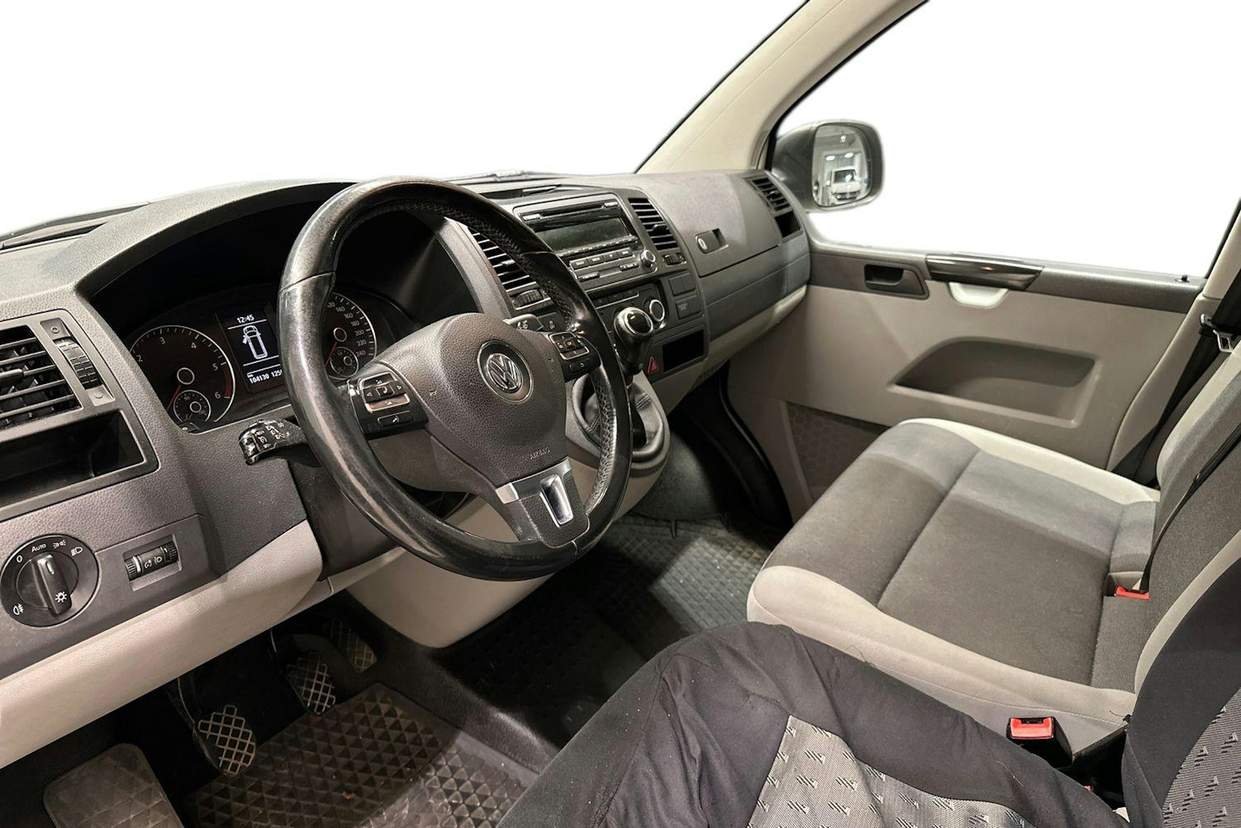 Valkoinen Volkswagen TRANSPORTER 2015 kuva 3.