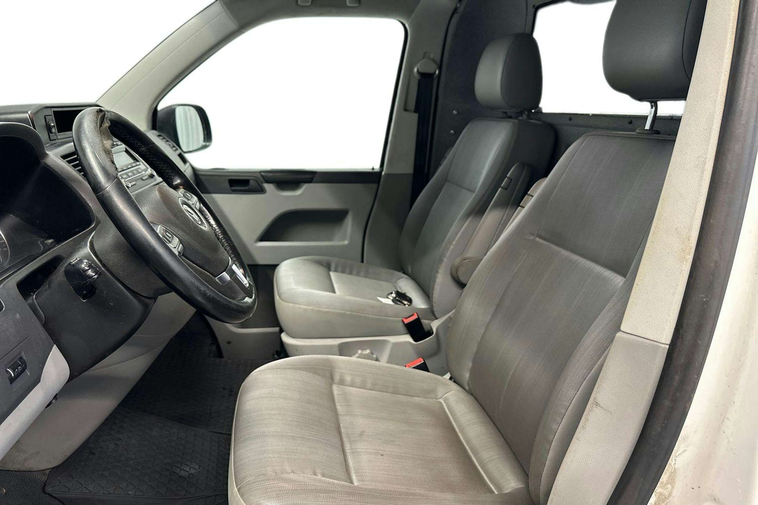 Valkoinen Volkswagen TRANSPORTER 2015 kuva 8.