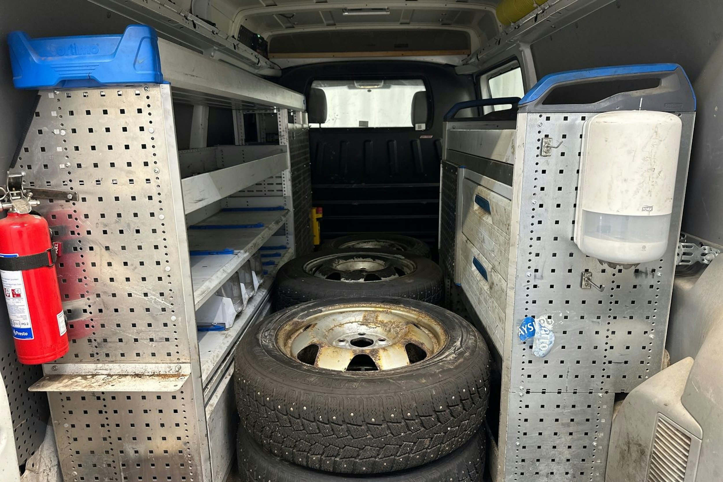 Valkoinen Volkswagen TRANSPORTER 2015 kuva 11.