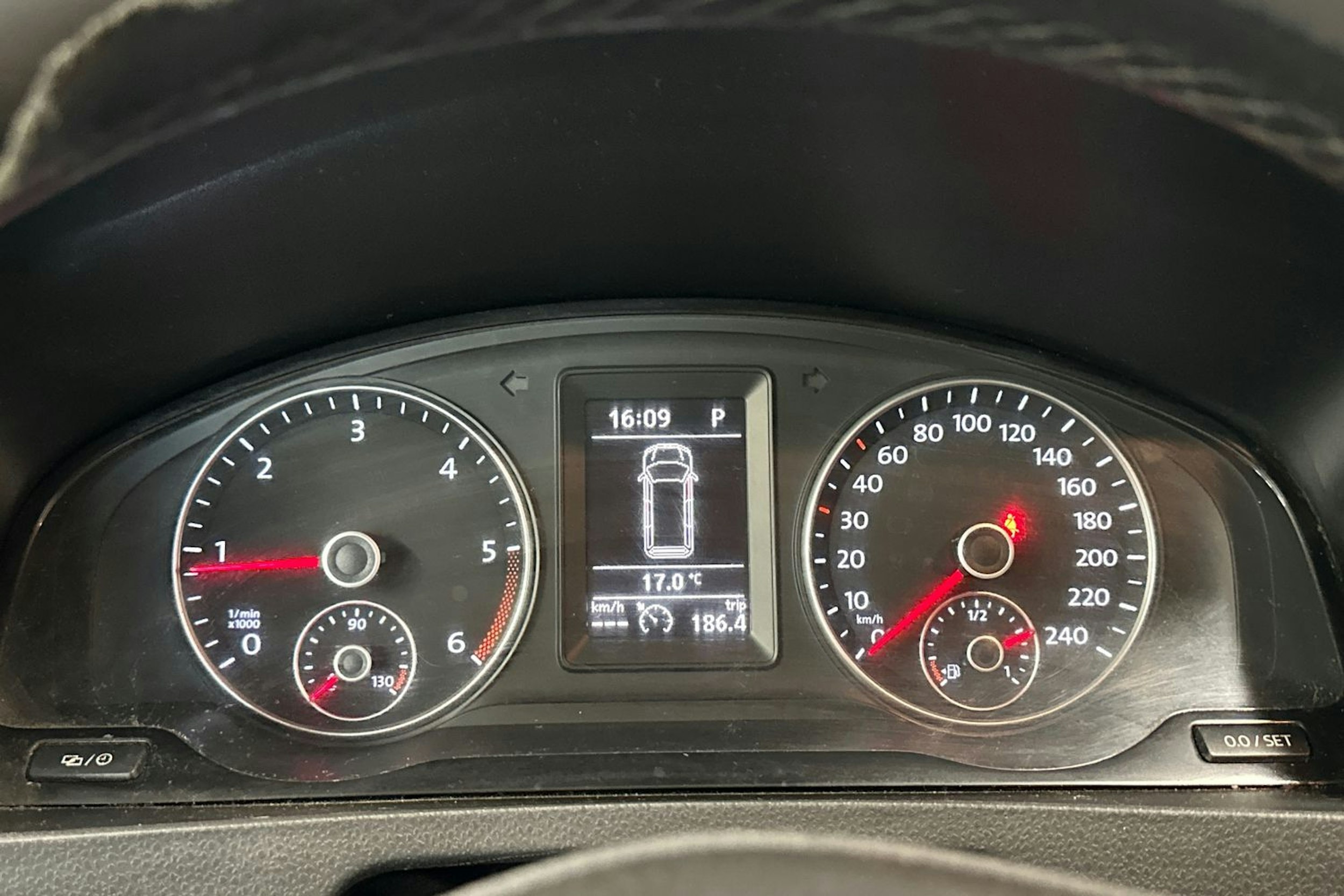 Valkoinen Volkswagen TRANSPORTER 2015 kuva 12.