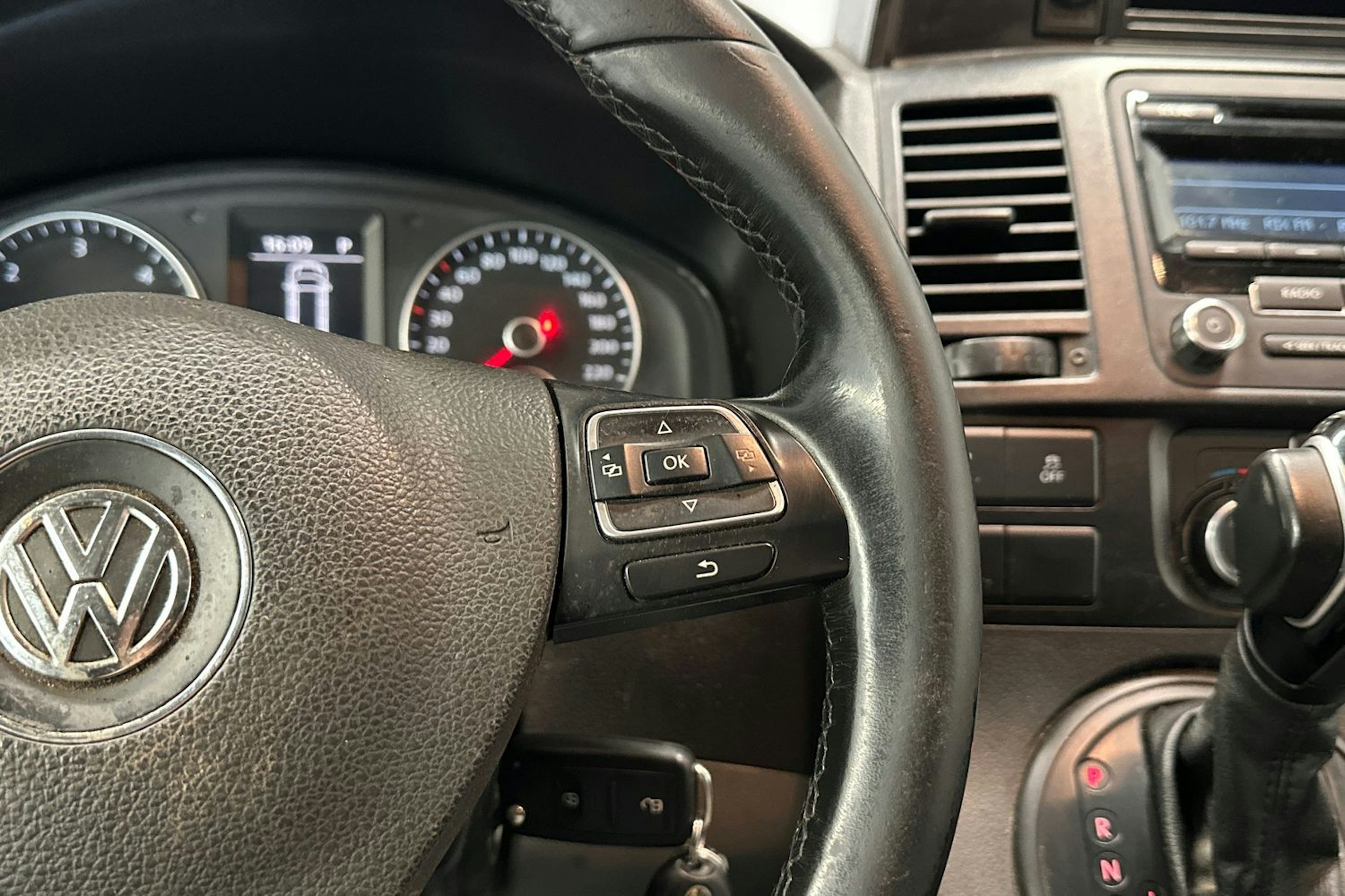 Valkoinen Volkswagen TRANSPORTER 2015 kuva 14.