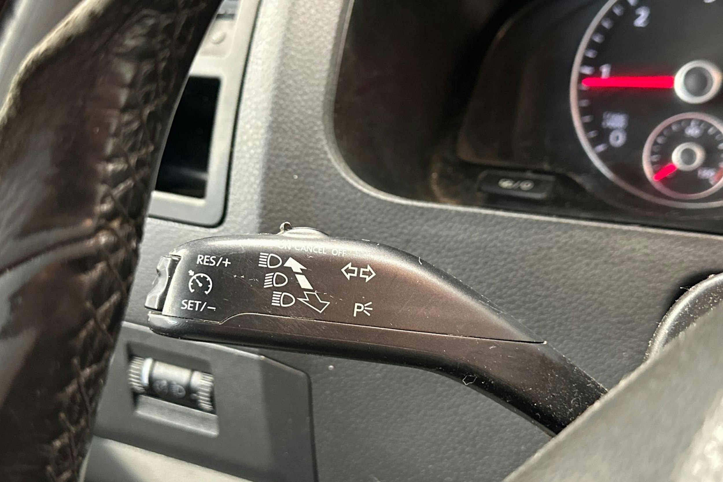 Valkoinen Volkswagen TRANSPORTER 2015 kuva 15.