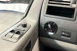 Valkoinen Volkswagen TRANSPORTER 2015 kuva 21.