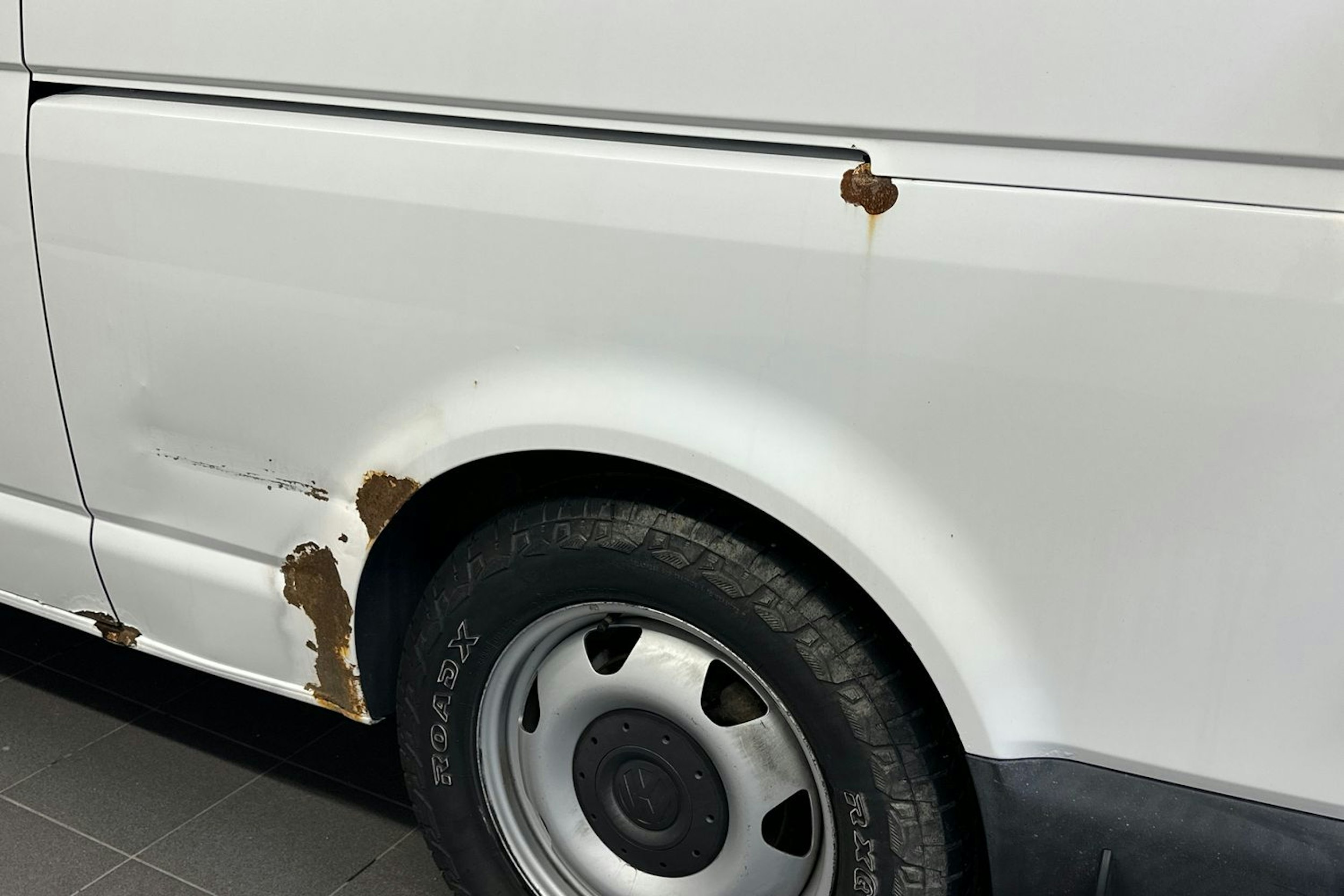 Valkoinen Volkswagen TRANSPORTER 2015 kuva 26.