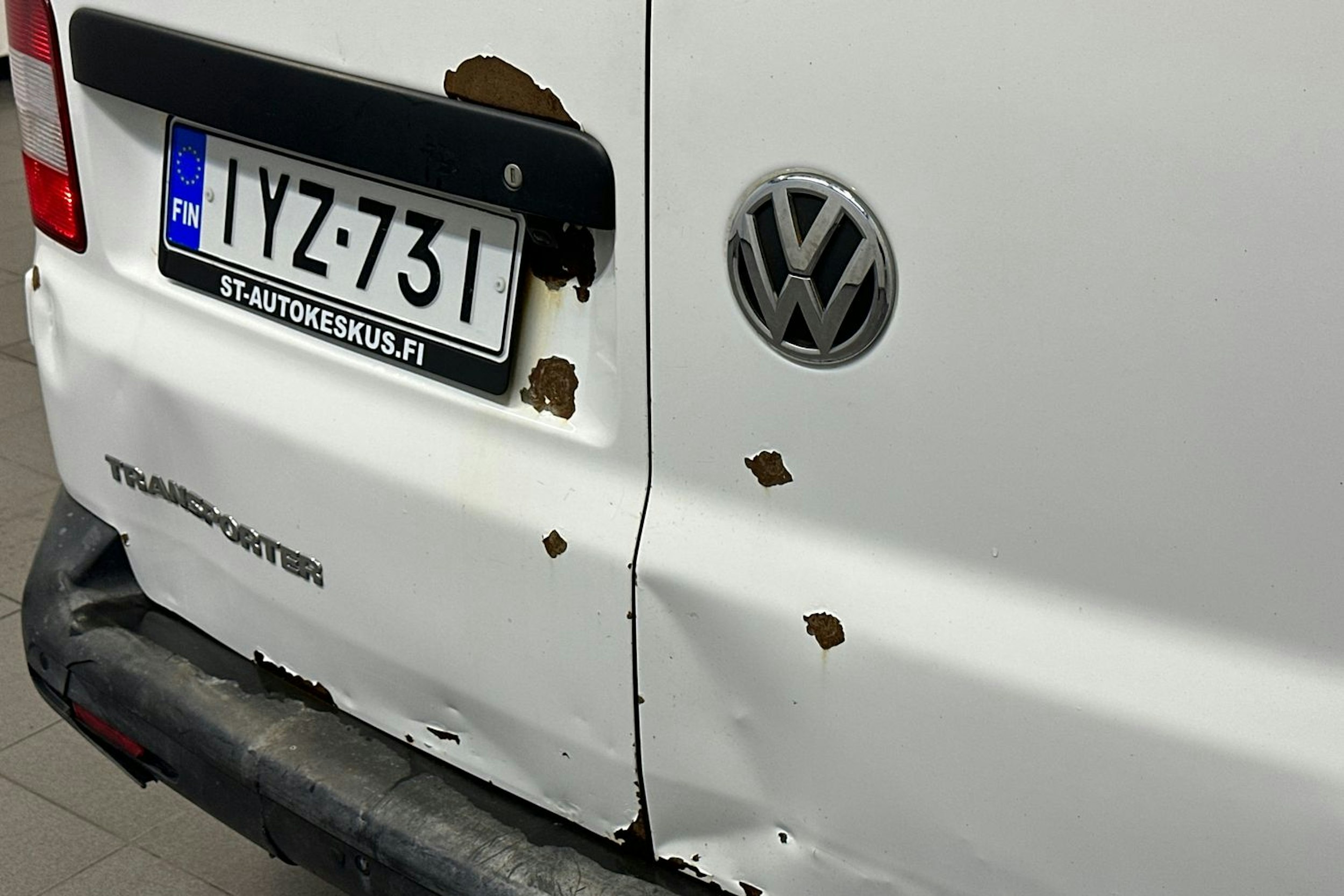 Valkoinen Volkswagen TRANSPORTER 2015 kuva 31.