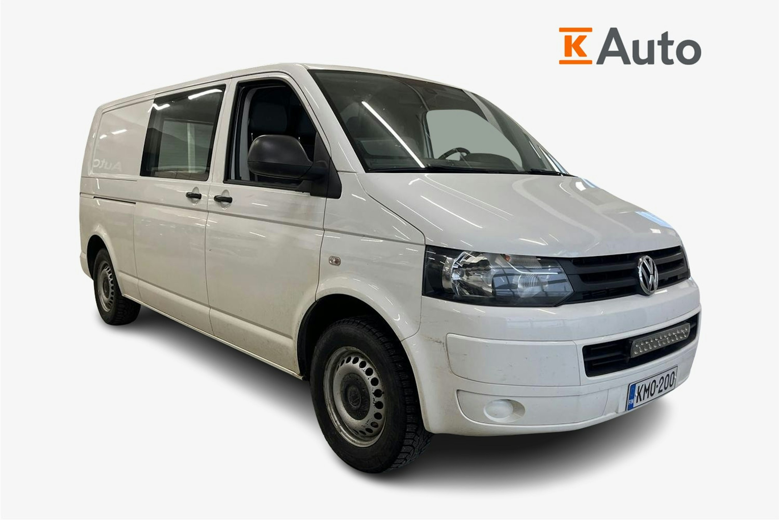 valkoinen Volkswagen Transporter 2015 kuva 1.