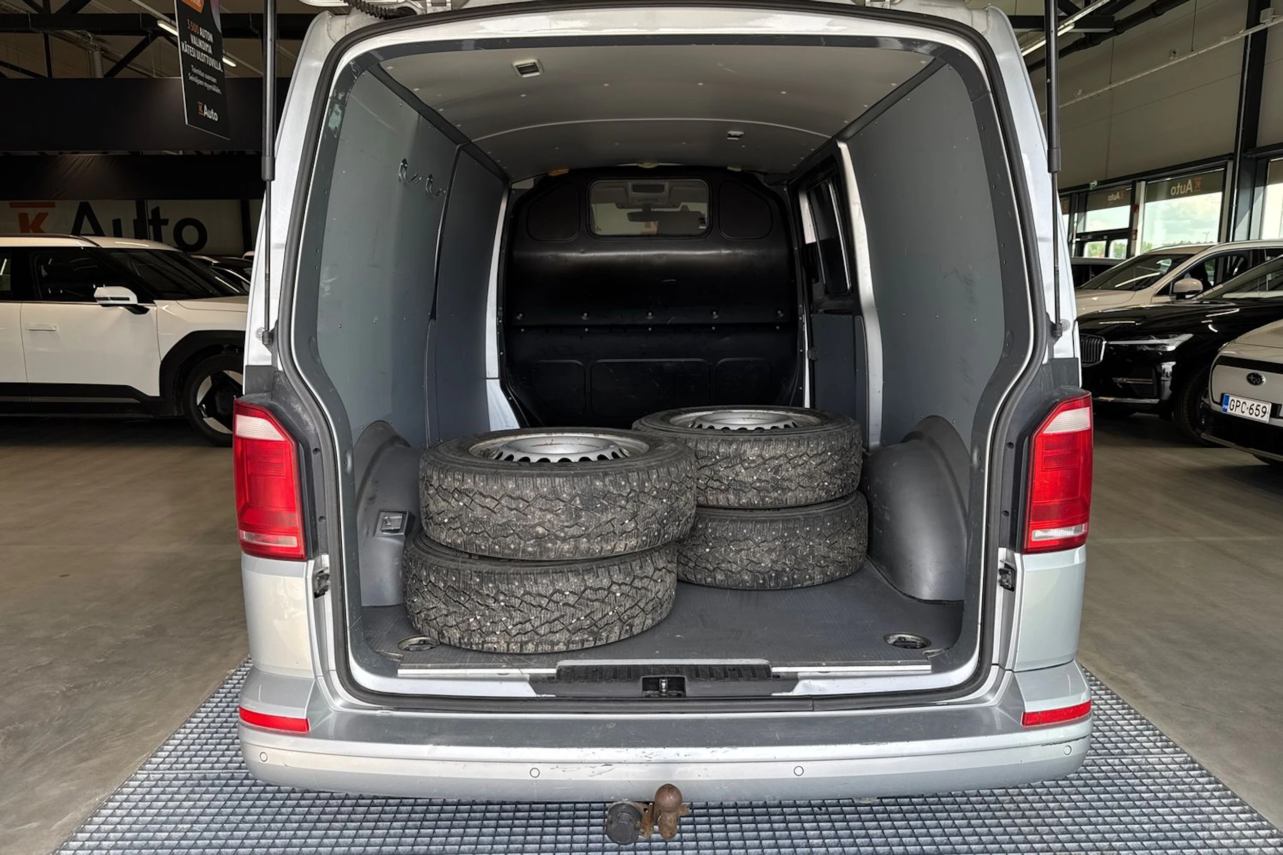 hopea Volkswagen Transporter 2015 kuva 4.