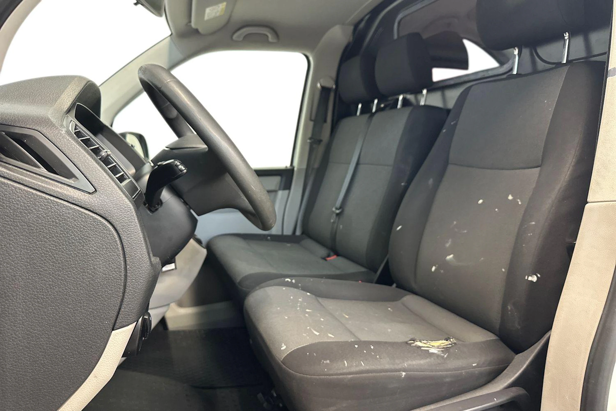 valkoinen Volkswagen Transporter 2015 kuva 9.