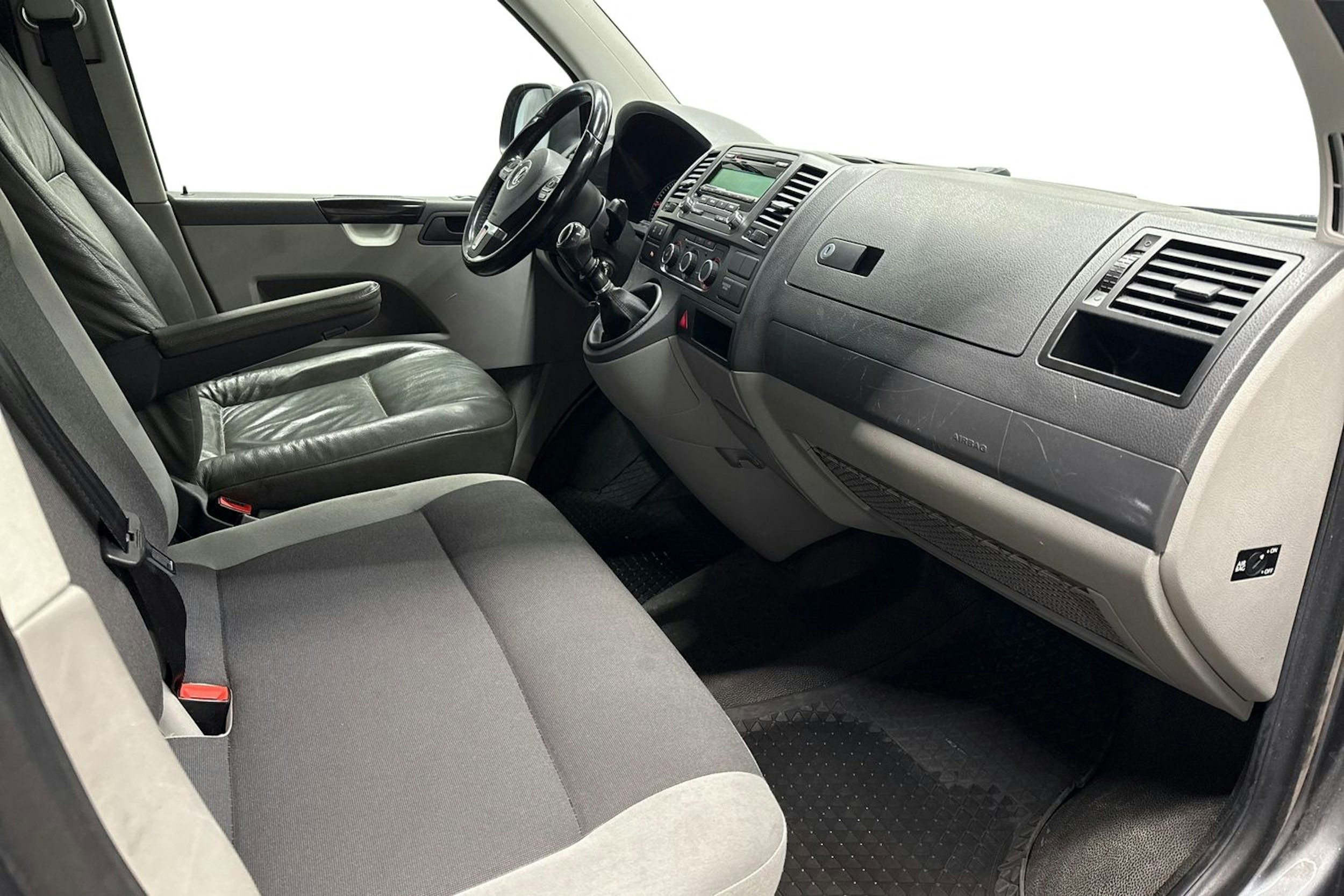 Harmaa Volkswagen TRANSPORTER 2015 kuva 10.