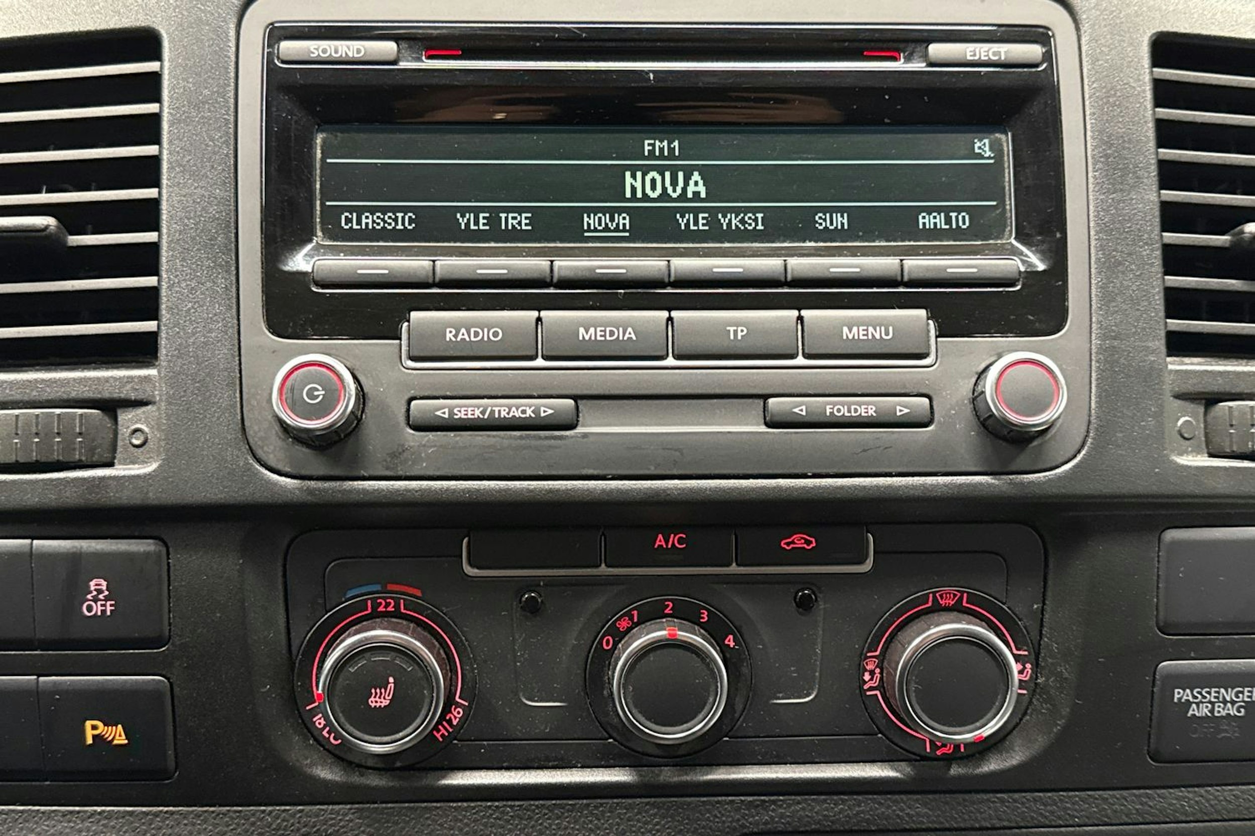Harmaa Volkswagen TRANSPORTER 2015 kuva 21.
