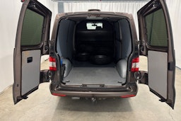ruskea (beige) Volkswagen Transporter 2015 kuva 16.