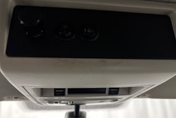 ruskea (beige) Volkswagen Transporter 2015 kuva 22.