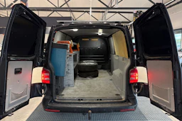 musta Volkswagen TRANSPORTER 2016 kuva 5.