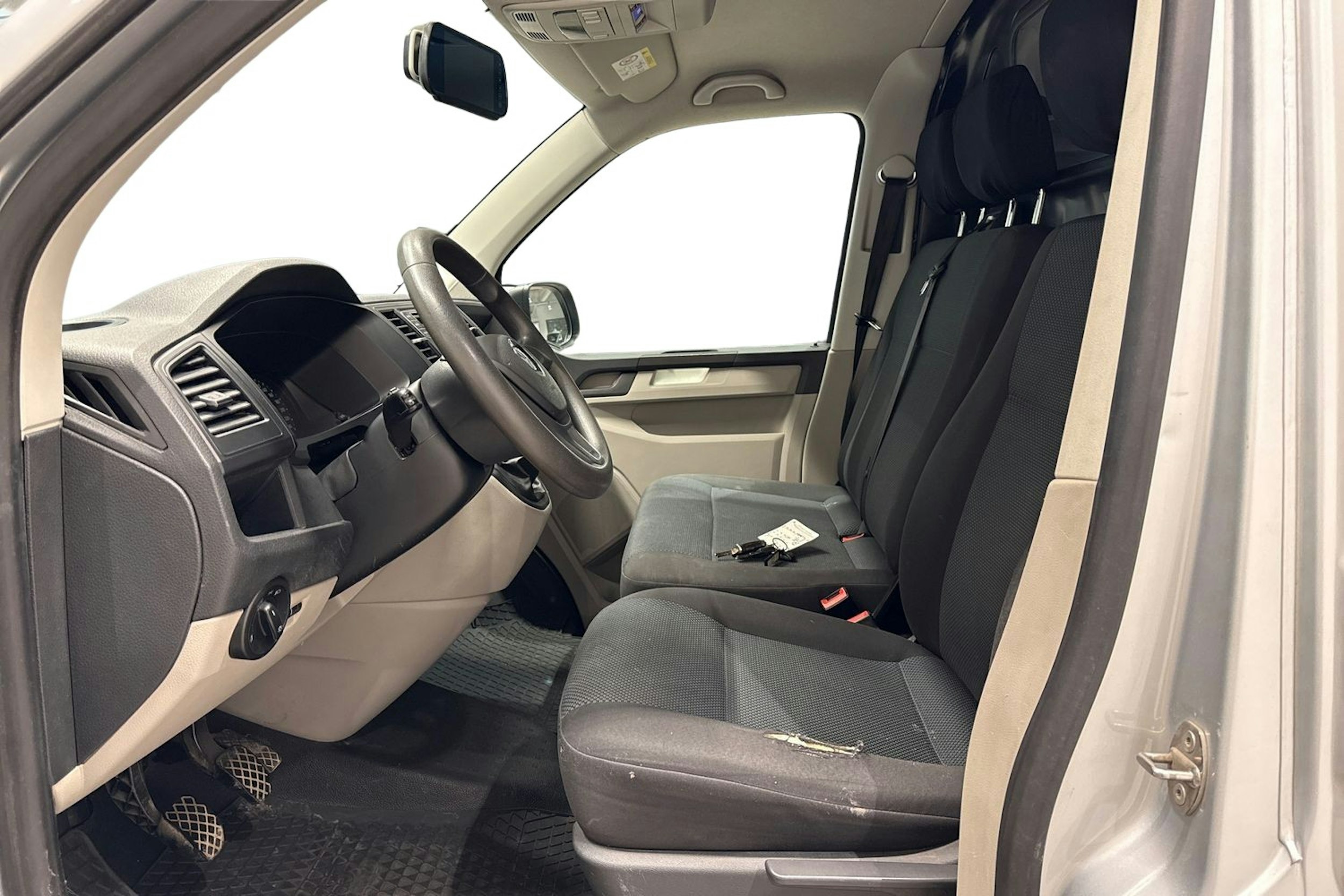 hopea Volkswagen Transporter 2016 kuva 9.