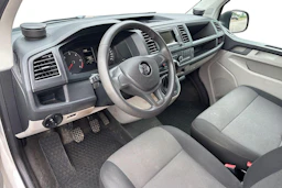 valkoinen Volkswagen Transporter 2015 kuva 3.
