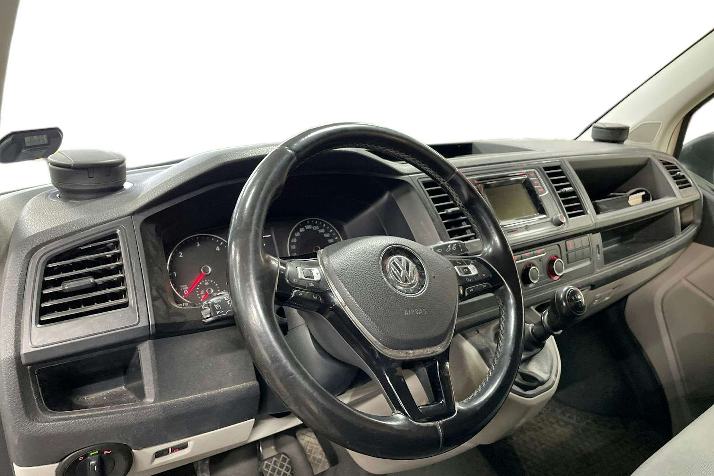 Valkoinen Volkswagen TRANSPORTER 2016 kuva 9.