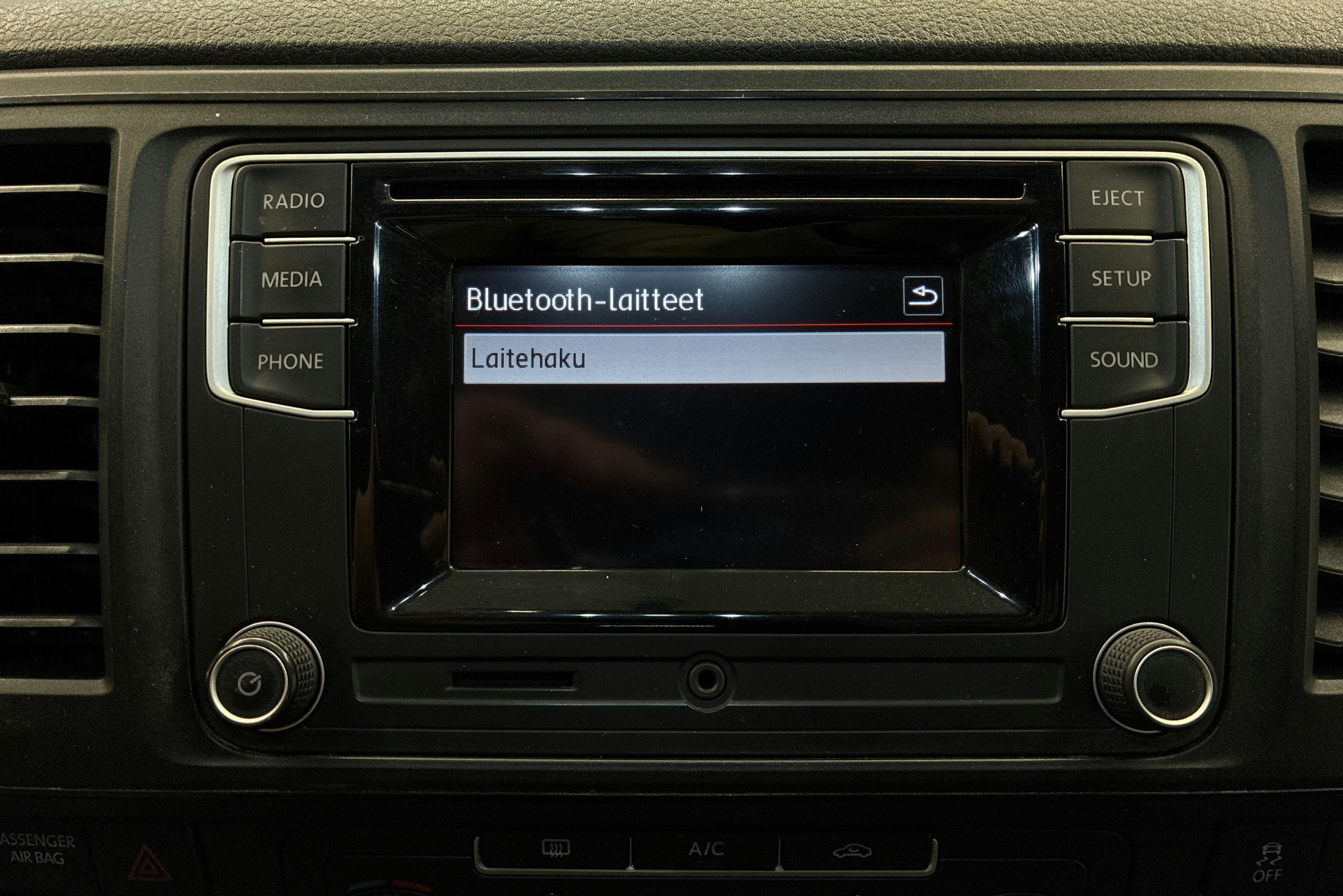 valkoinen Volkswagen Transporter 2016 kuva 16.