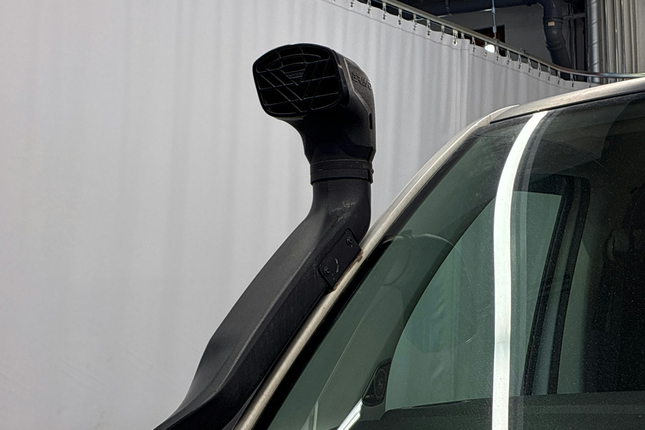 valkoinen Volkswagen Transporter 2016 kuva 23.