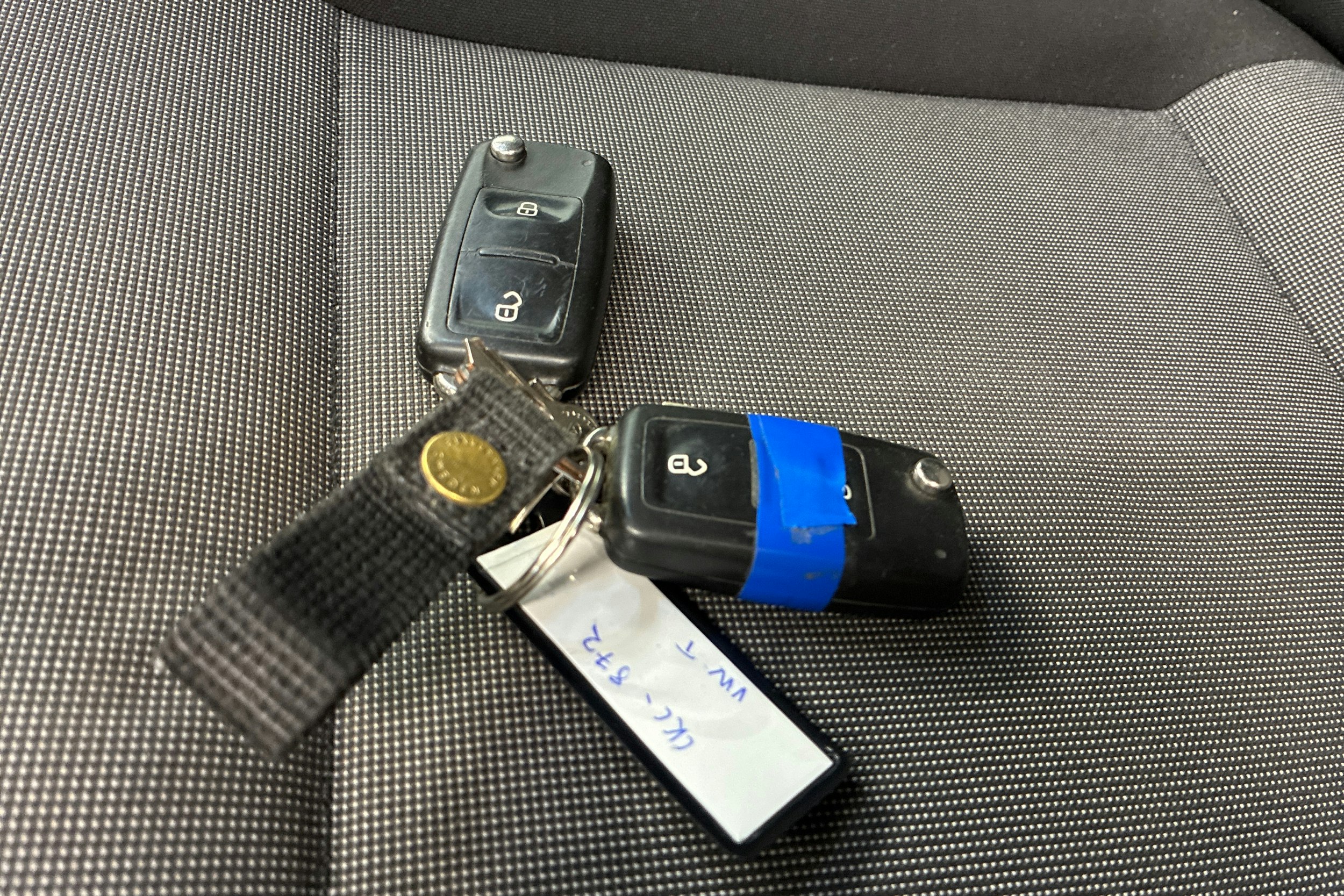 valkoinen Volkswagen Transporter 2016 kuva 28.