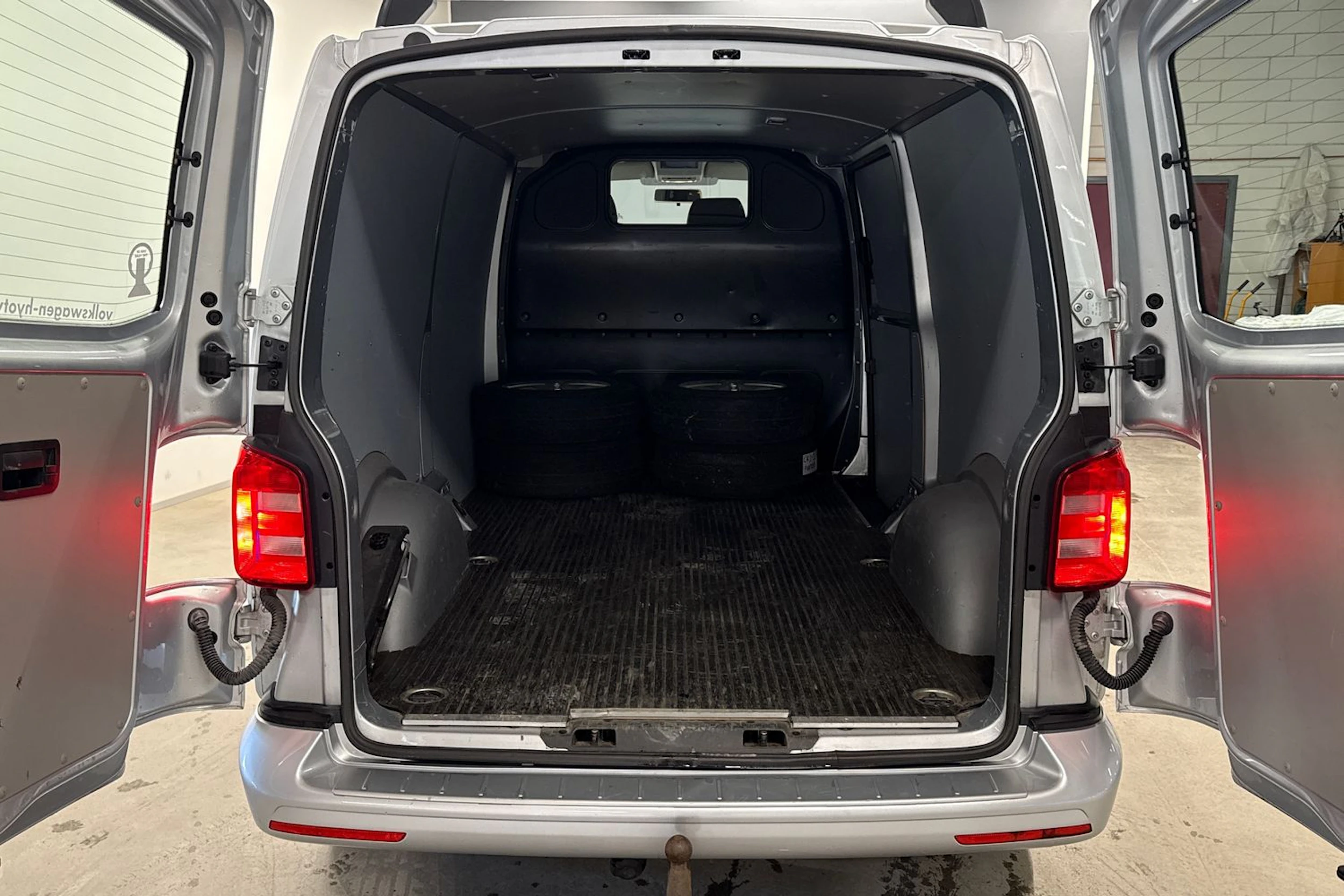 Hopea Volkswagen TRANSPORTER 2017 kuva 16.