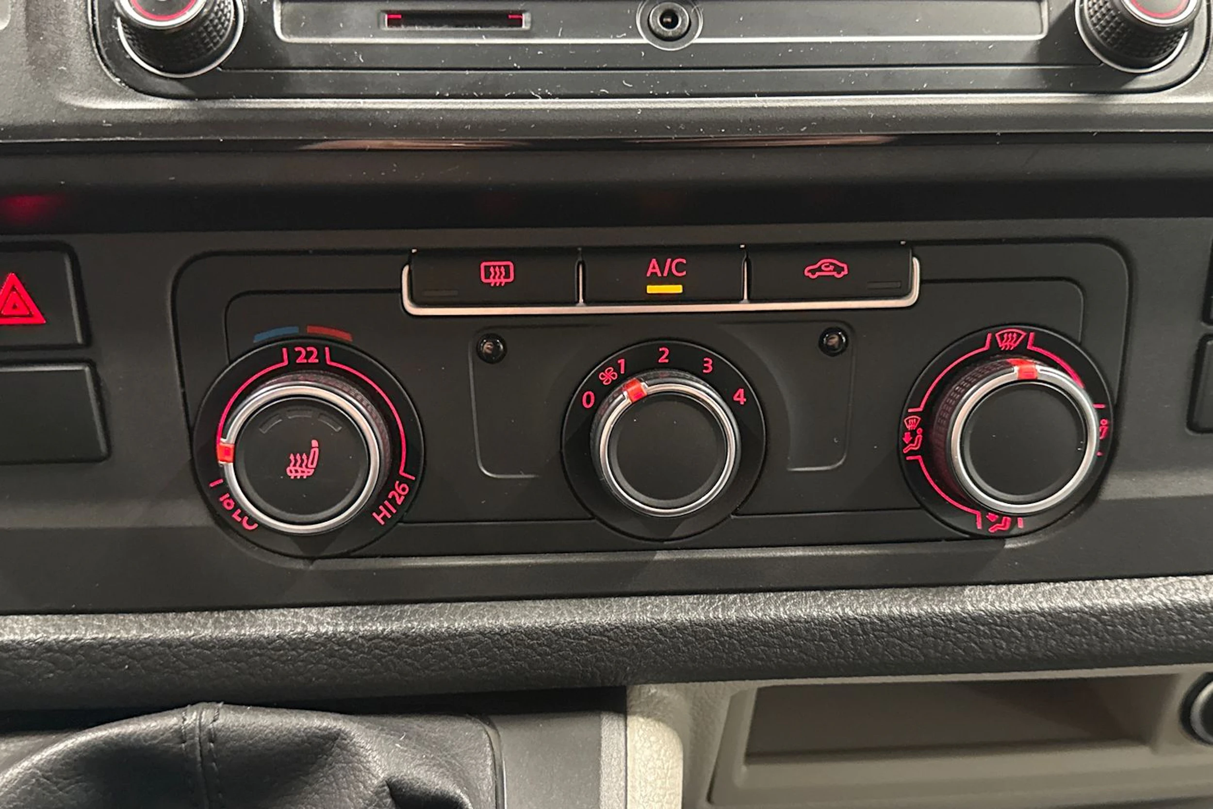 Hopea Volkswagen TRANSPORTER 2017 kuva 23.