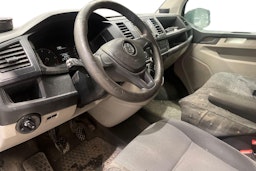 musta Volkswagen Transporter 2016 kuva 3.