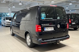 musta Volkswagen Transporter 2016 kuva 13.